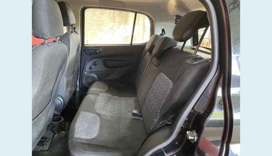 FIAT UNO ATTRACTIVE 1.0 8V FLEX 4P - PRETO - 2020 Foto 10 (Grande)