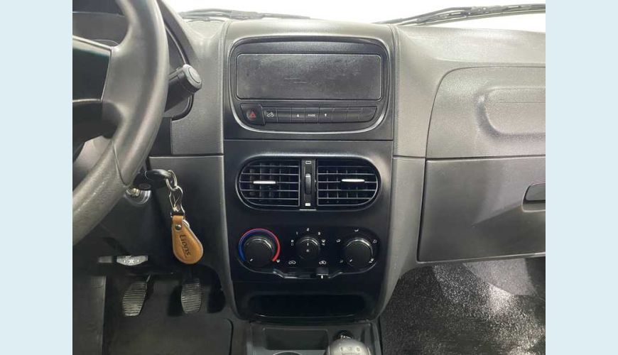 FIAT STRADA HARD WORKING 1.4 FLEX CS - BRANCO - 2019 Foto 10 (Grande)