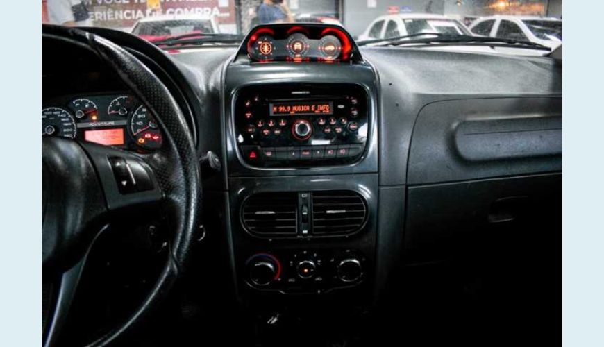 FIAT PALIO WEEKEND ADVENTURE LOCKER 1.8 8V FLEX - PRATA - 2018 Foto 10 (Grande)