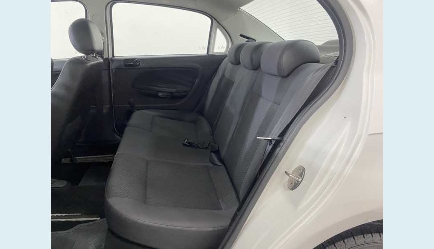VOLKSWAGEN VOYAGE 1.6 MSI 8V FLEX - BRANCO - 2020 Foto 10 (Grande)