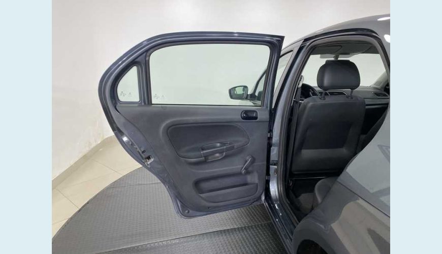 VOLKSWAGEN VOYAGE 1.6 MSI 8V FLEX - CINZA - 2020 Foto 10 (Grande)
