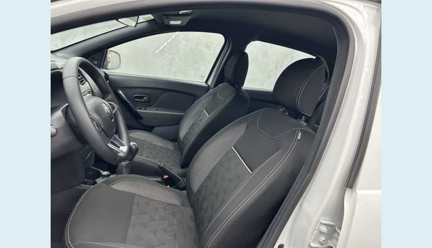 RENAULT LOGAN ZEN 1.0 12V SCE FLEX - BRANCO - 2023 Foto 10 (Grande)