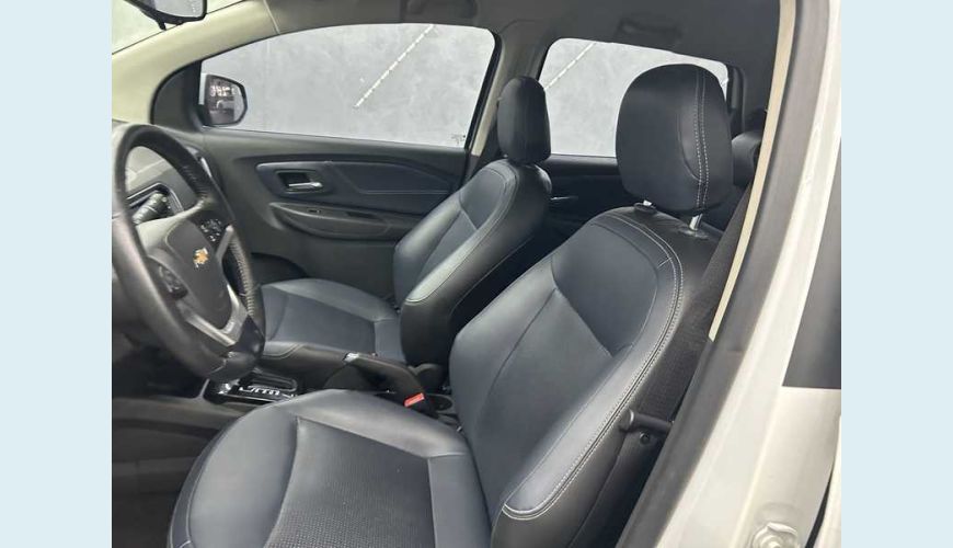 CHEVROLET SPIN PREMIER 1.8 (AUT.) - BRANCO - 2024 Foto 10 (Grande)