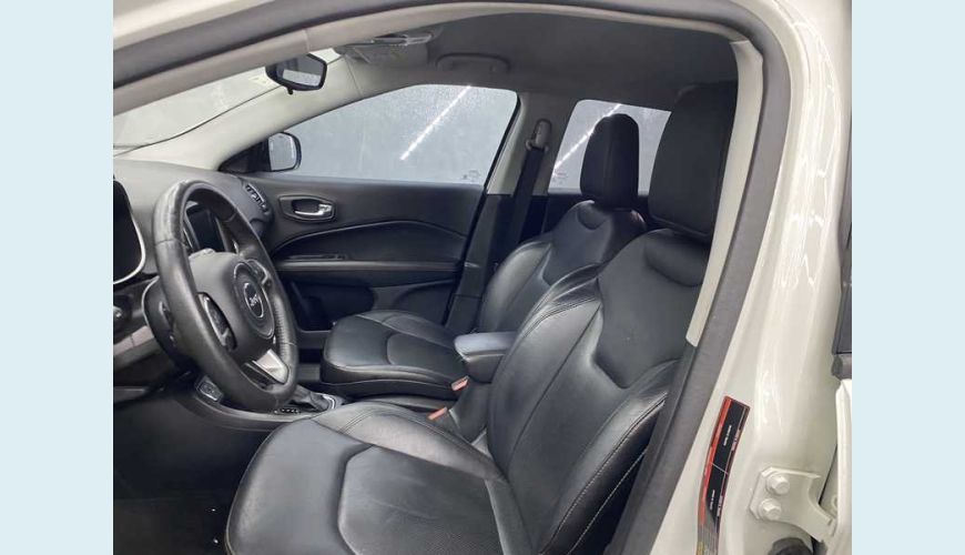 JEEP COMPASS 2.0 LONGITUDE 4X2 AUT. FLEX - BRANCO - 2018 Foto 10 (Grande)