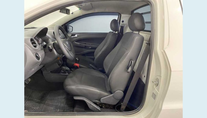 VOLKSWAGEN SAVEIRO ROBUST 1.6 MSI CS FLEX - BRANCO - 2018 Foto 10 (Grande)
