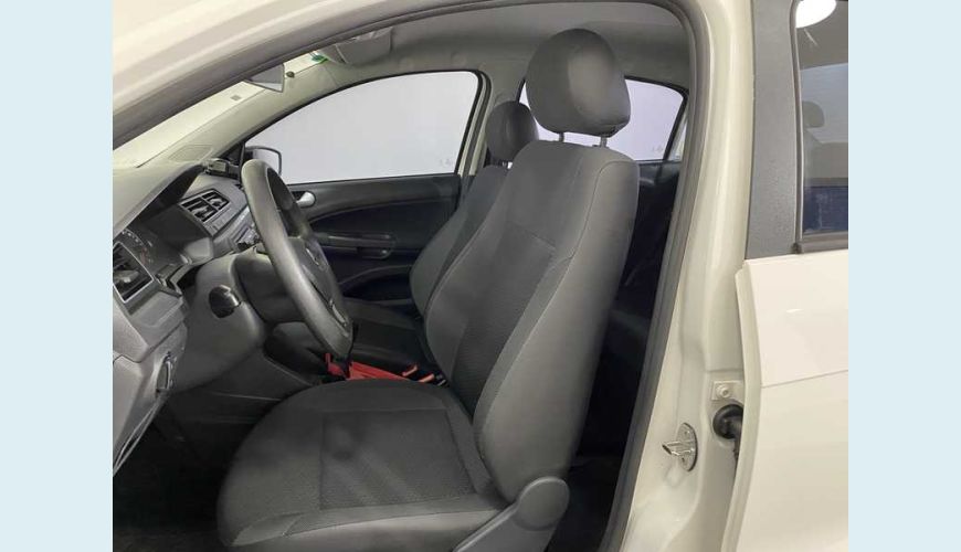 VOLKSWAGEN VOYAGE 1.6 MSI 8V FLEX - BRANCO - 2019 Foto 10 (Grande)
