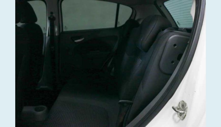 FIAT PALIO ATTRACTIVE 1.0 8V FLEX - BRANCO - 2014 Foto 10 (Grande)