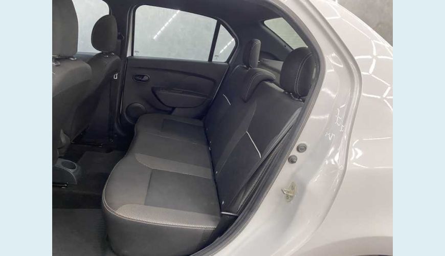 RENAULT LOGAN ZEN 1.0 12V SCE FLEX - BRANCO - 2022 Foto 10 (Grande)