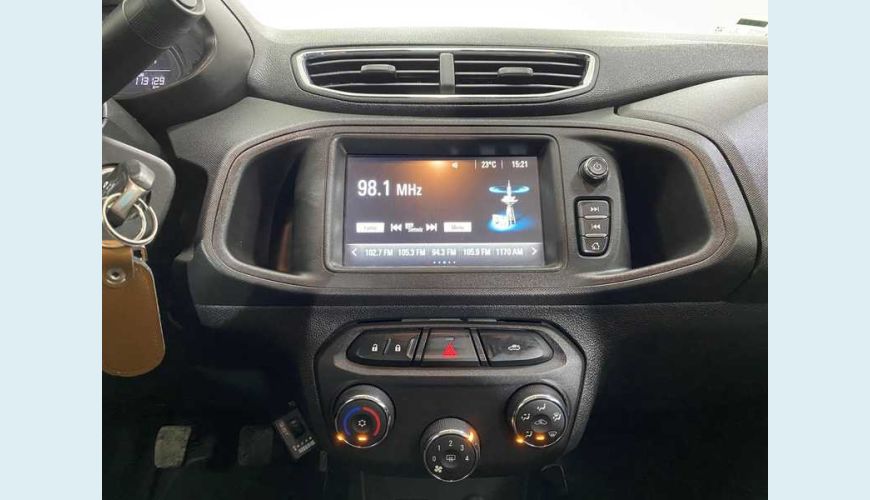 CHEVROLET PRISMA 1.4 LT SPE/4 - PRATA - 2019 Foto 10 (Grande)