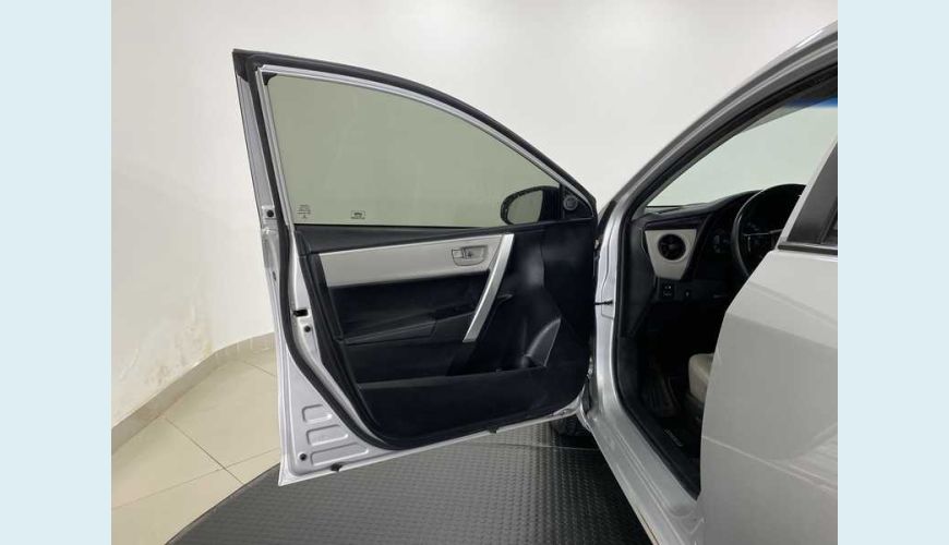 TOYOTA COROLLA 1.8 DUAL VVT GLI MULTI-DRIVE FLEX - PRATA - 2018 Foto 10 (Grande)