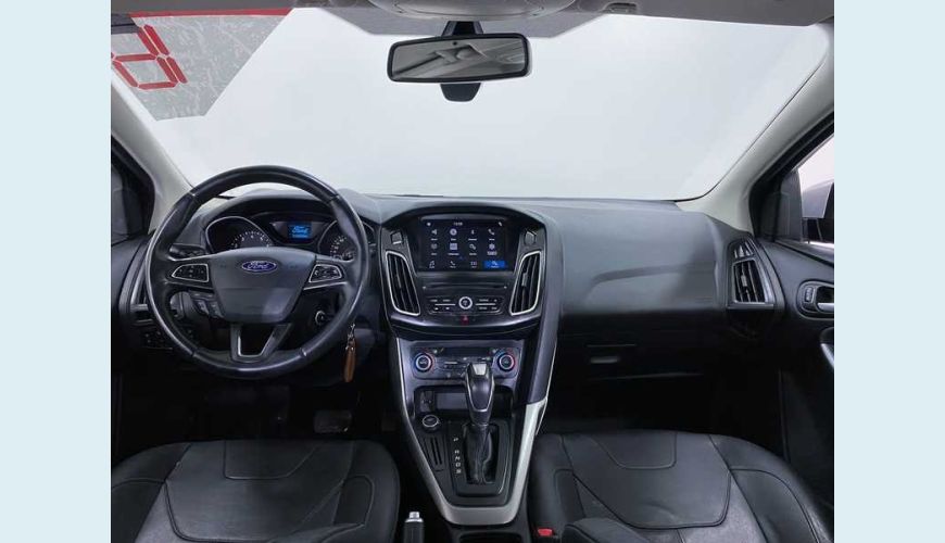 FORD FOCUS HATCH SE PLUS 2.0 POWERSHIFT - PRATA - 2018 Foto 10 (Grande)