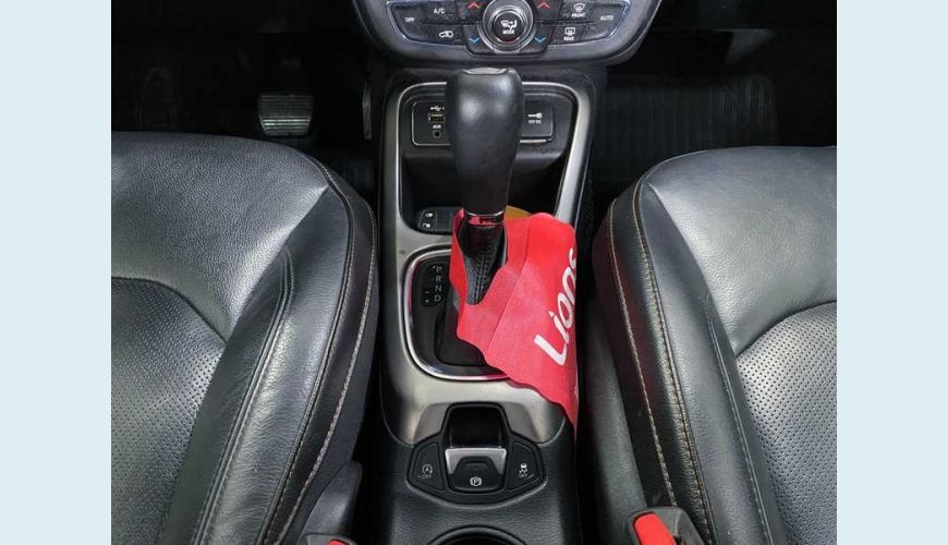 JEEP COMPASS 2.0 LONGITUDE 4X2 AUT. FLEX - PRETO - 2020 Foto 10 (Grande)