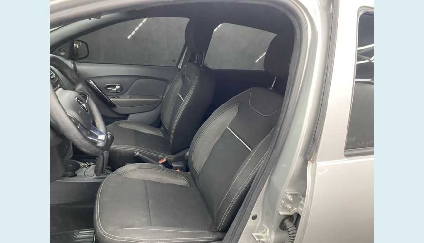 RENAULT LOGAN ZEN 1.0 12V SCE FLEX - PRATA - 2020 Foto 10 (Grande)