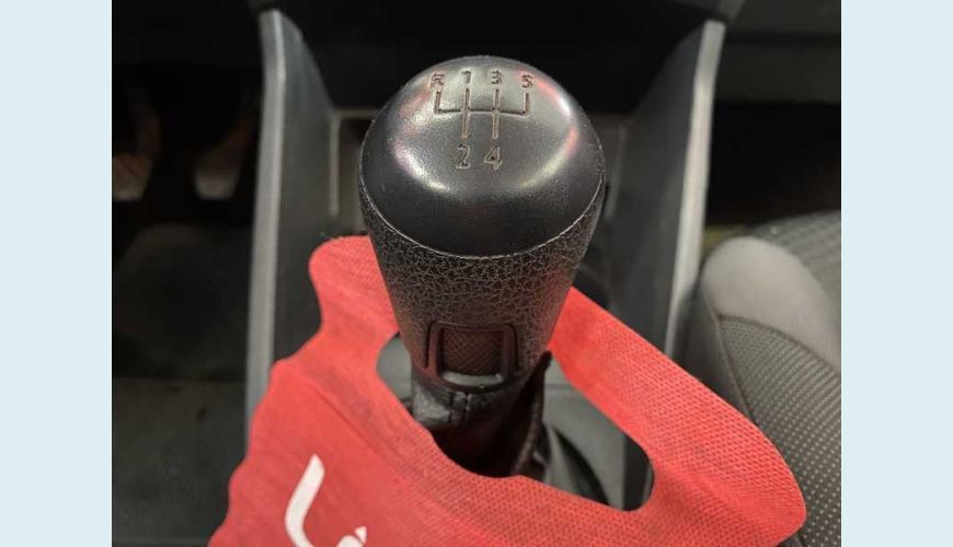 VOLKSWAGEN GOL 1.6 MSI FLEX - BRANCO - 2019 Foto 10 (Grande)