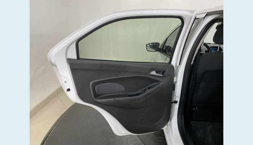 FORD KA SE PLUS 1.5 16V FLEX - BRANCO - 2015 Foto 10 (Grande)