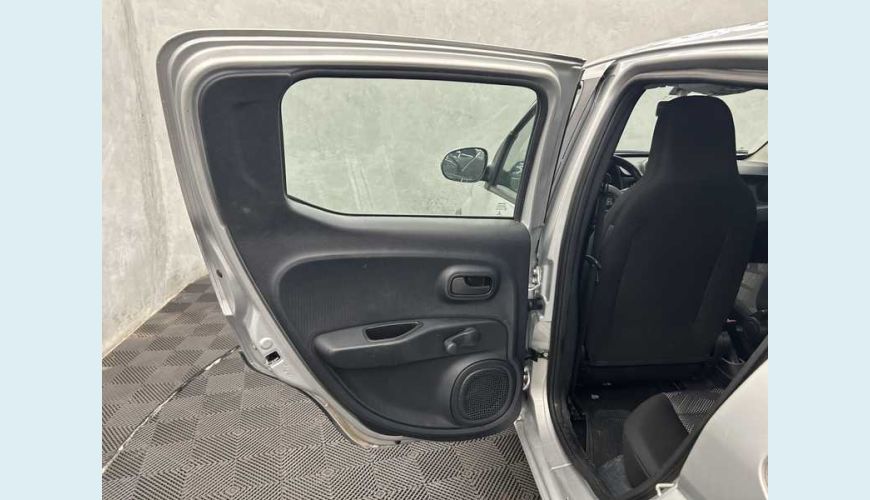 FIAT MOBI LIKE 1.0 FLEX - PRATA - 2023 Foto 10 (Grande)