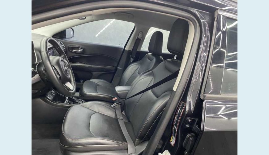 JEEP COMPASS 2.0 LONGITUDE 4X2 AUT. FLEX - PRETO - 2021 Foto 10 (Grande)
