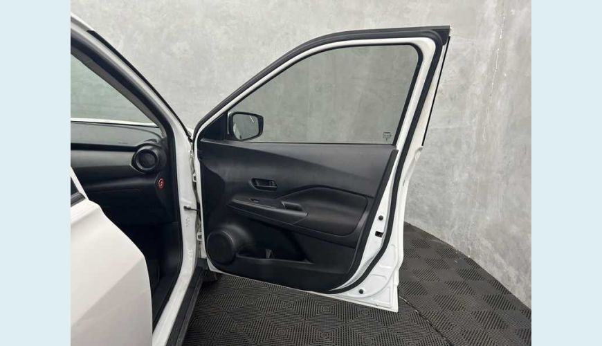 NISSAN KICKS ACTIVE 1.6 FLEX - BRANCO - 2024 Foto 10 (Grande)