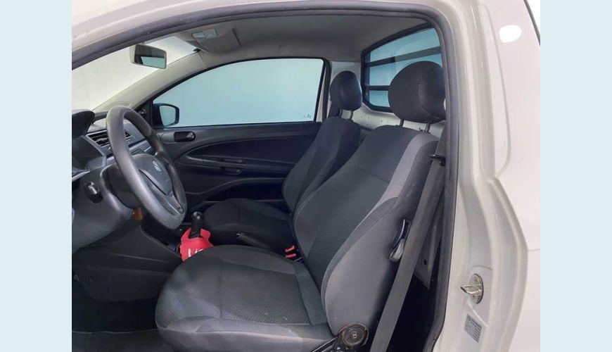 VOLKSWAGEN SAVEIRO ROBUST 1.6 MSI CS FLEX - BRANCO - 2021 Foto 10 (Grande)