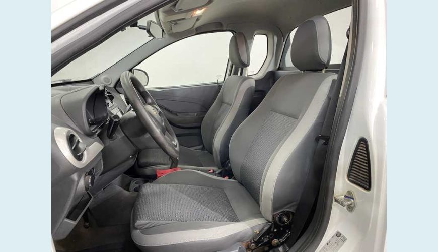CHEVROLET MONTANA LS 1.4 FLEX - BRANCO - 2019 Foto 10 (Grande)