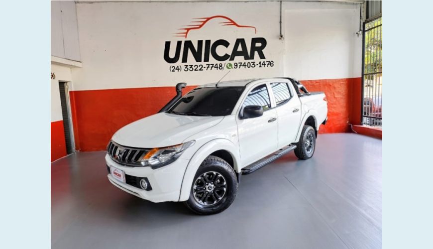 MITSUBISHI L200 TRITON - BRANCO - 2023 Foto 10 (Grande)
