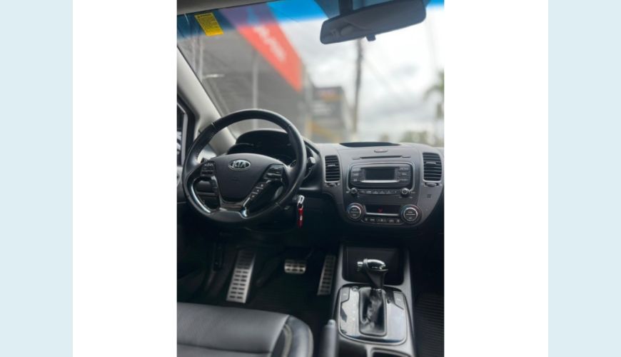 KIA CERATO - BRANCO - 2017 Foto 10 (Grande)