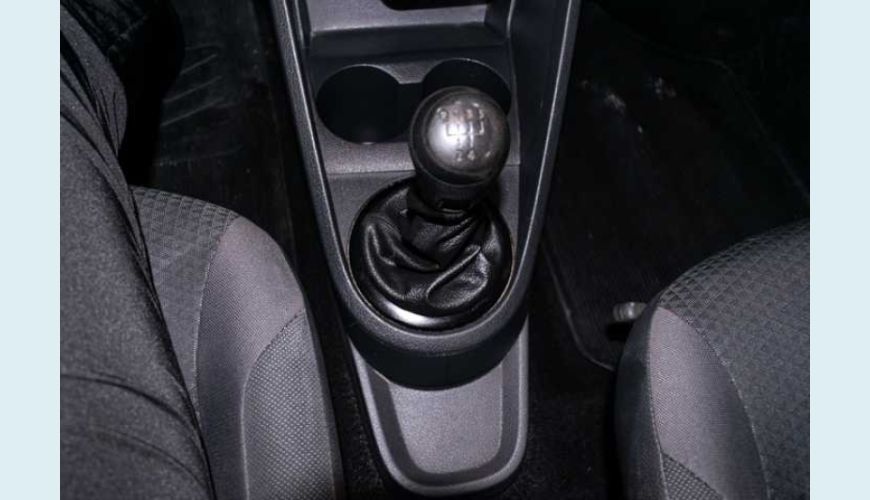 VOLKSWAGEN VOYAGE 1.6 MSI 8V FLEX - BRANCO - 2019 Foto 10 (Grande)