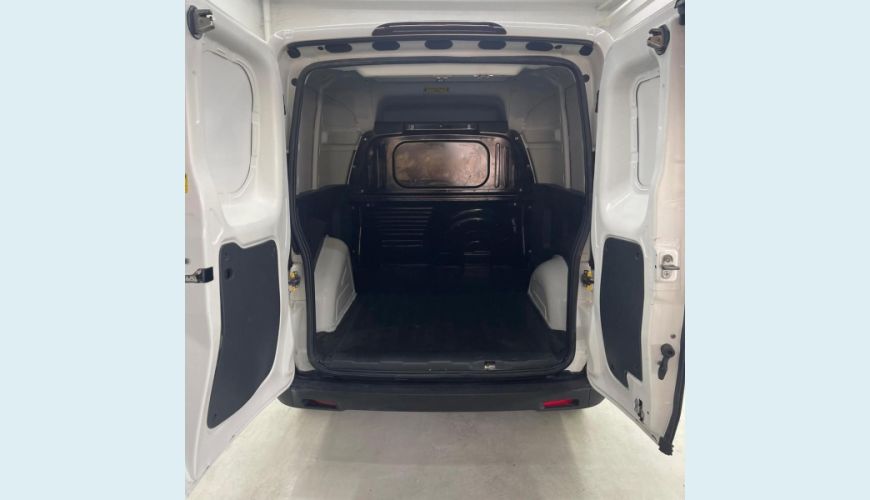 PEUGEOT PARTNER RAPID 1.4 BUSINESS PACK - BRANCO - 2024 Foto 10 (Grande)
