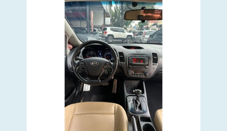 KIA CERATO - BRANCO - 2019 Foto 10 (Grande)