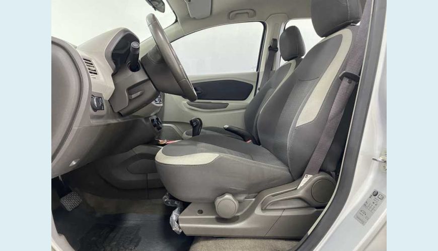 CHEVROLET SPIN LT 5S 1.8 AUT. FLEX - PRATA - 2015 Foto 10 (Grande)