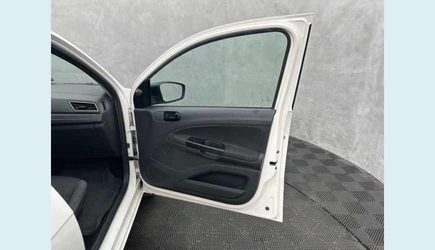VOLKSWAGEN VOYAGE 1.0 MPI FLEX - BRANCO - 2022 Foto 10 (Grande)