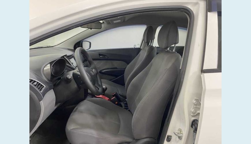 HYUNDAI HB 20S 1.0 COMFORT STYLE FLEX - BRANCO - 2014 Foto 10 (Grande)