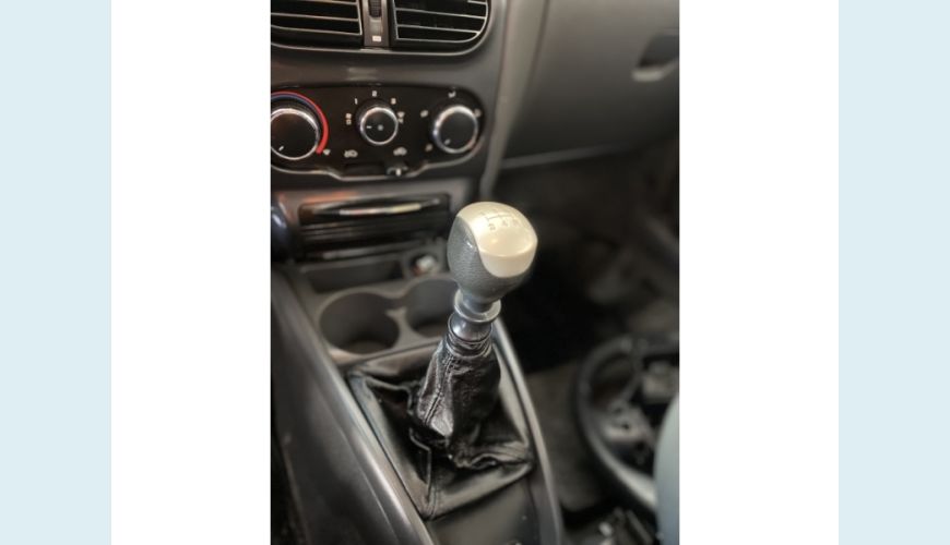 FIAT STRADA - PRATA - 2013 Foto 10 (Grande)