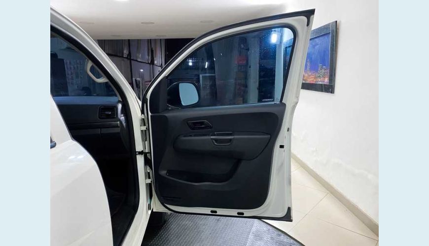VOLKSWAGEN AMAROK 2.0 S 4X4 TDI CD - BRANCO - 2018 Foto 10 (Grande)