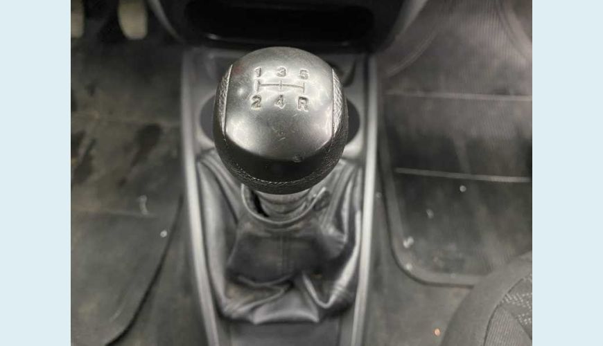 FIAT STRADA HARD WORKING 1.4 FLEX CS - BRANCO - 2020 Foto 10 (Grande)