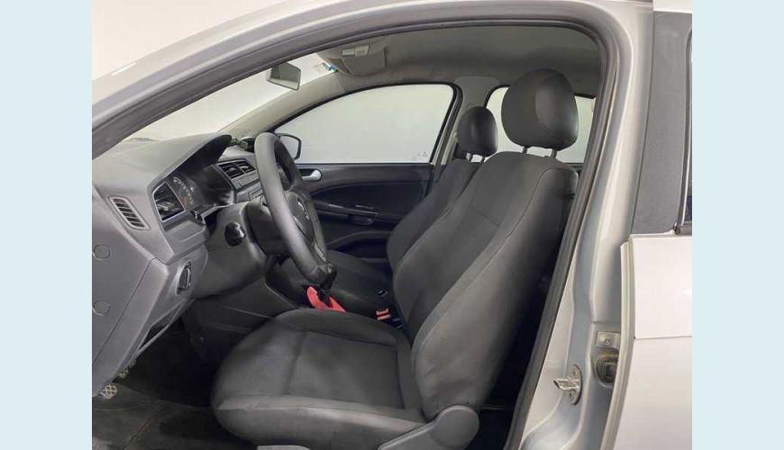 VOLKSWAGEN VOYAGE 1.6 MSI 8V (FLEX) - PRATA - 2019 Foto 10 (Grande)