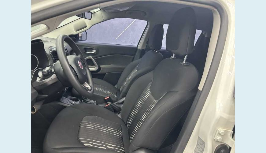 FIAT TORO ENDURANCE 1.8 AT6 FLEX (AUT) - BRANCO - 2021 Foto 10 (Grande)