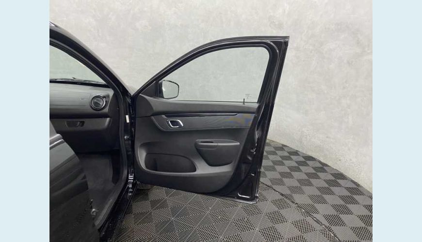 RENAULT KWID INTENSE 1.0 12V SCE (FLEX) - PRETO - 2023 Foto 10 (Grande)