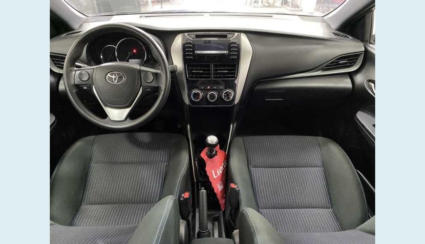 TOYOTA YARIS 1.3 XL PLUS TECH CVT (FLEX) - PRETO - 2019 Foto 10 (Grande)