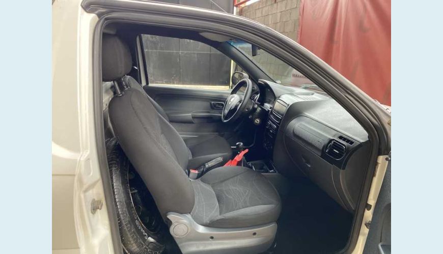 FIAT STRADA HARD WORKING 1.4 FLEX CS - BRANCO - 2020 Foto 10 (Grande)