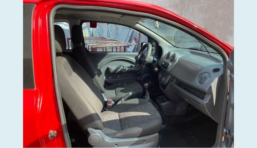 FIAT UNO VIVACE 1.0 8V FLEX 2P - VERMELHO - 2014 Foto 10 (Grande)