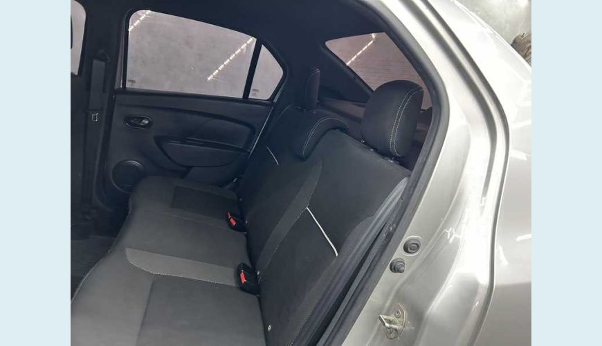 RENAULT LOGAN ZEN 1.0 12V SCE FLEX - PRATA - 2022 Foto 10 (Grande)