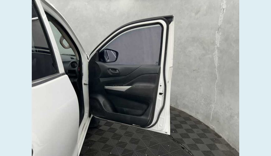 NISSAN FRONTIER 2.3 TD CD S 4X4 - BRANCO - 2021 Foto 10 (Grande)