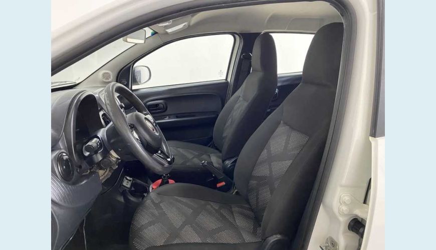 FIAT MOBI EVO LIKE 1.0 (FLEX) - BRANCO - 2019 Foto 10 (Grande)