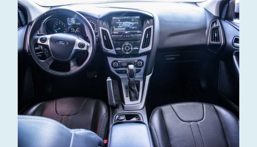 FORD FOCUS HATCH SE 2.0 16V POWERSHIFT - PRATA - 2015 Foto 10 (Grande)