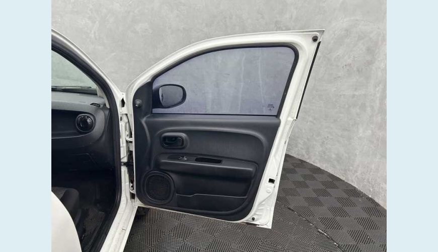 FIAT MOBI LIKE 1.0 (FLEX) - BRANCO - 2022 Foto 10 (Grande)