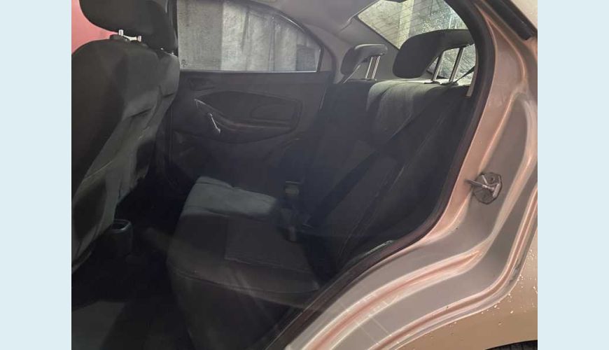 FORD KA SEDAN SE PLUS 1.0 FLEX - PRATA - 2015 Foto 10 (Grande)
