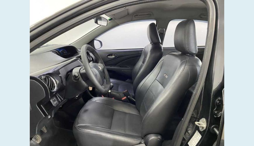 TOYOTA ETIOS SEDAN XLS 1.5 FLEX - PRETO - 2014 Foto 10 (Grande)