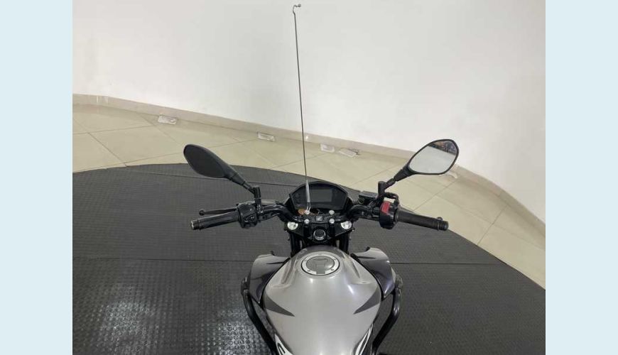 HONDA CB 250F TWISTER STANDARD - PRATA - 2020 Foto 10 (Grande)