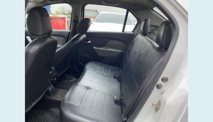 RENAULT LOGAN EXPRESSION 1.0 12V SCE (FLEX) - BRANCO - 2018 Foto 10 (Grande)